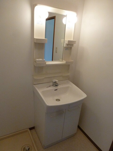 グランコスモ竹内の物件内観写真