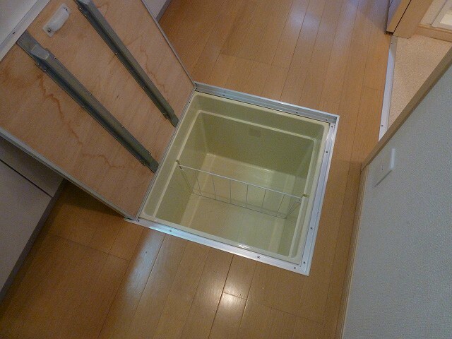 シャロル若里の物件内観写真