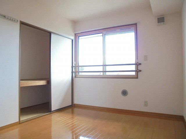 ハイカムール・城の物件内観写真