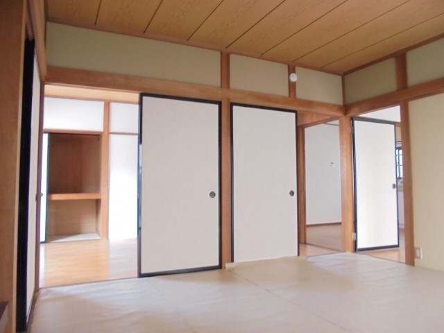 タウンハウス赤沼の物件内観写真