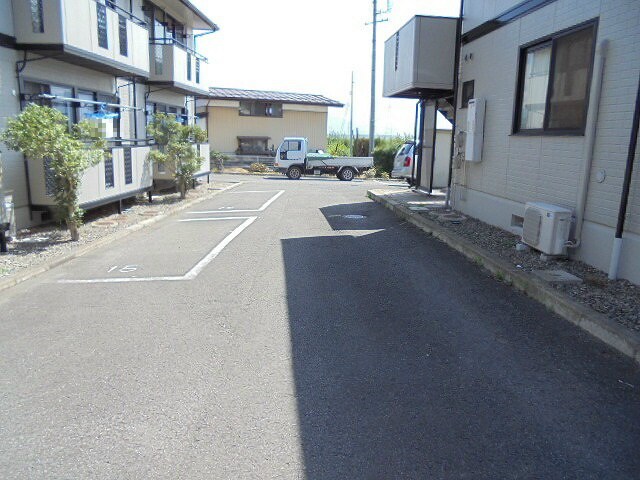 三才パレスAの物件外観写真