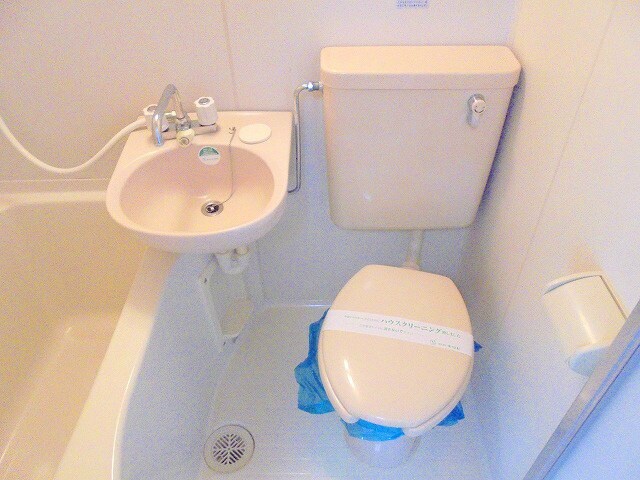 レヂデンス・ナガノの物件内観写真