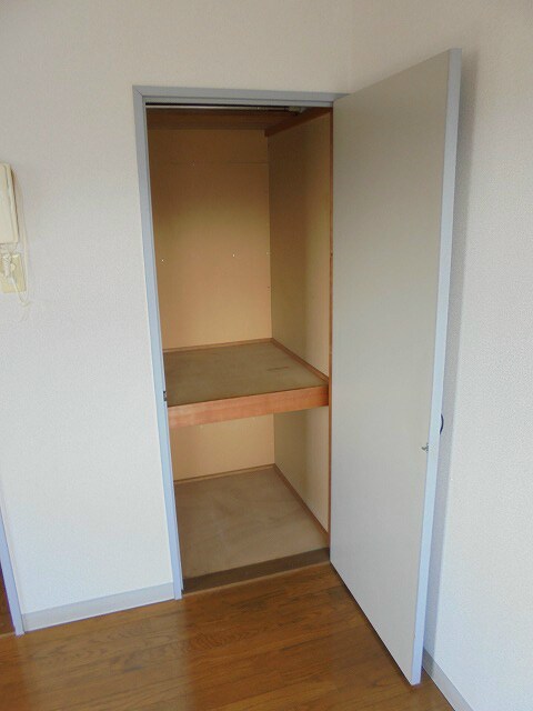 レヂデンス・ナガノの物件内観写真