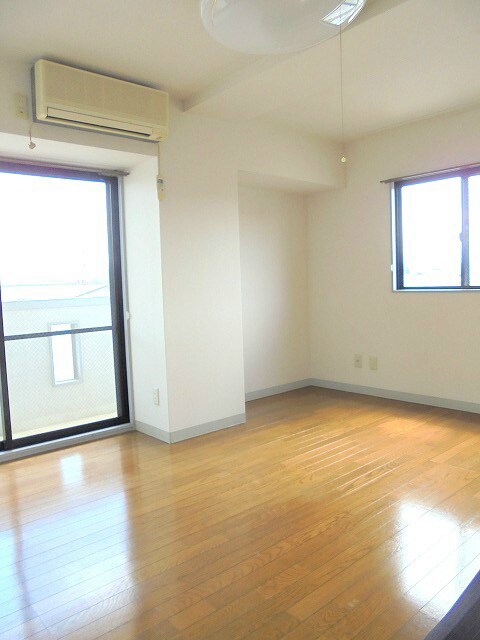 レヂデンス・ナガノの物件内観写真