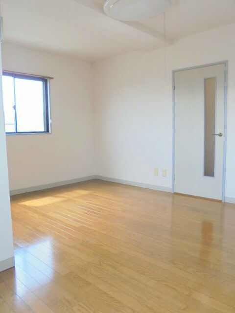 レヂデンス・ナガノの物件内観写真