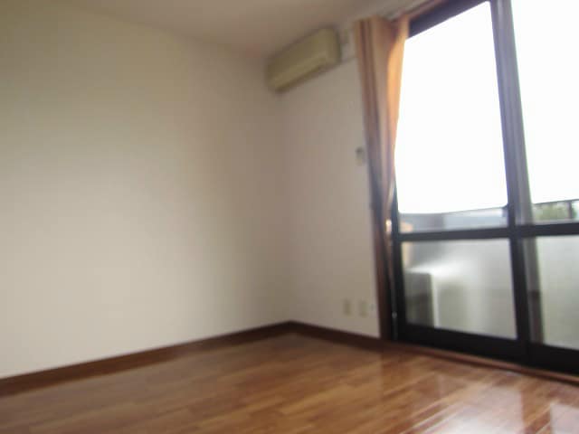 シャーメゾンエテルノBの物件内観写真