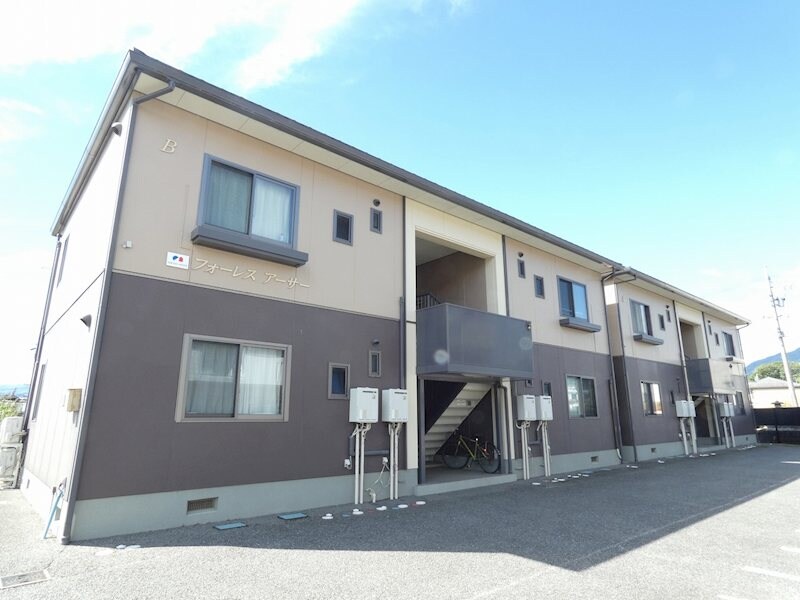 フォーレスアーサーの物件外観写真