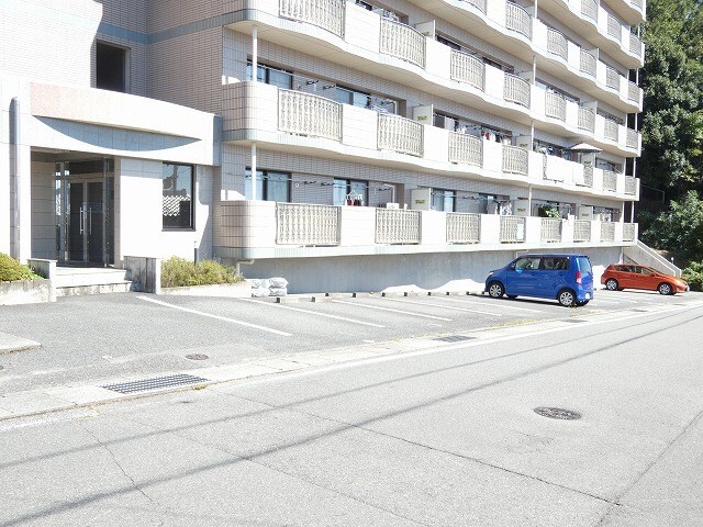 エステートマンション見晴の物件内観写真