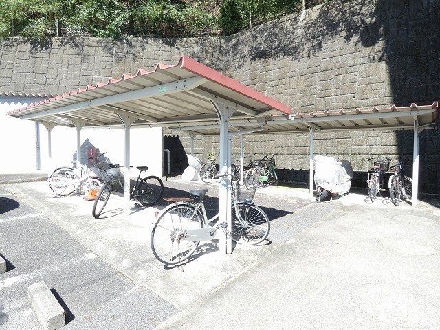 エステートマンション見晴の物件内観写真