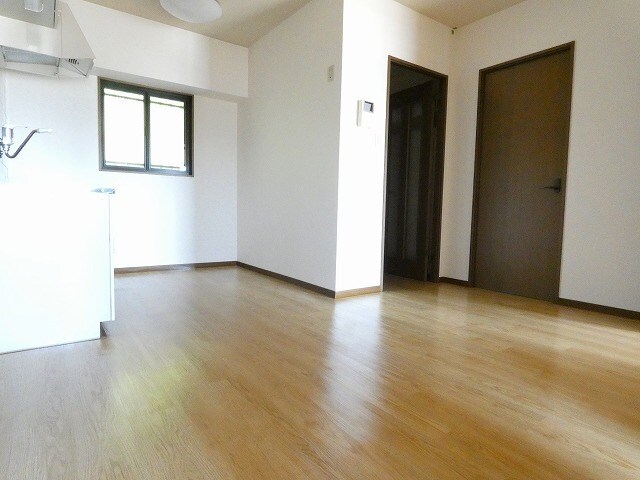 エステートマンション見晴の物件内観写真