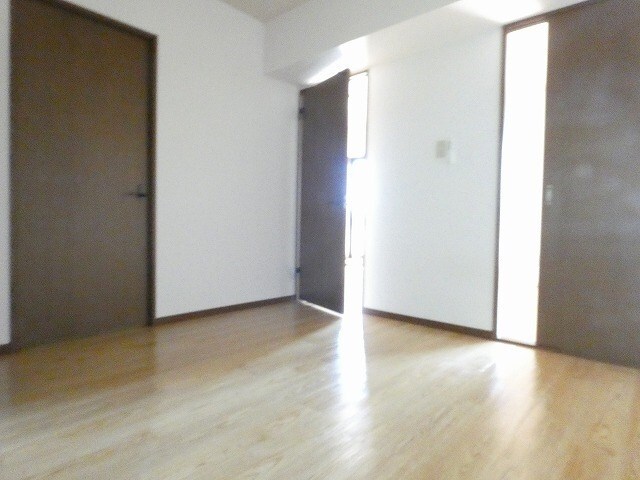 エステートマンション見晴の物件内観写真