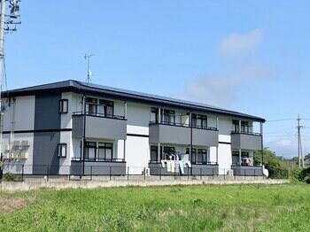 サープラスコスモスの物件外観写真