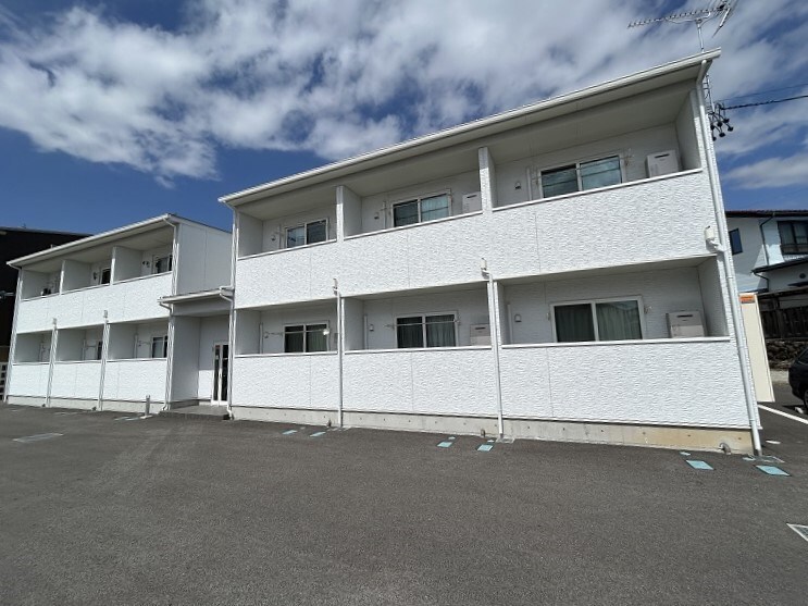 フリーデン西軽井沢の物件外観写真