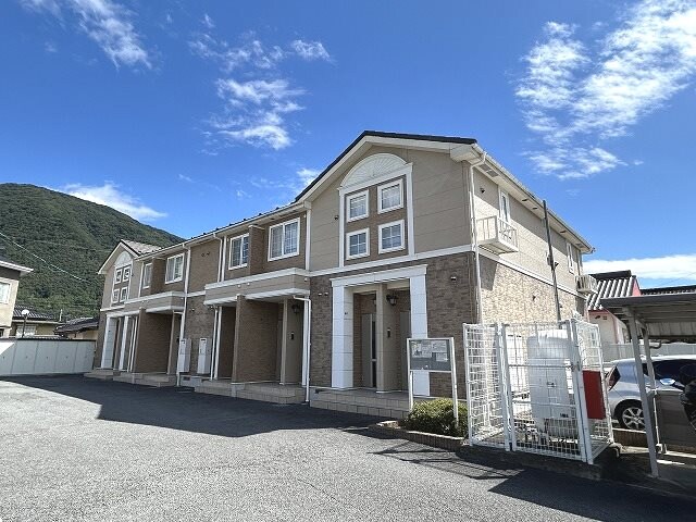 プリマクラッセの物件外観写真