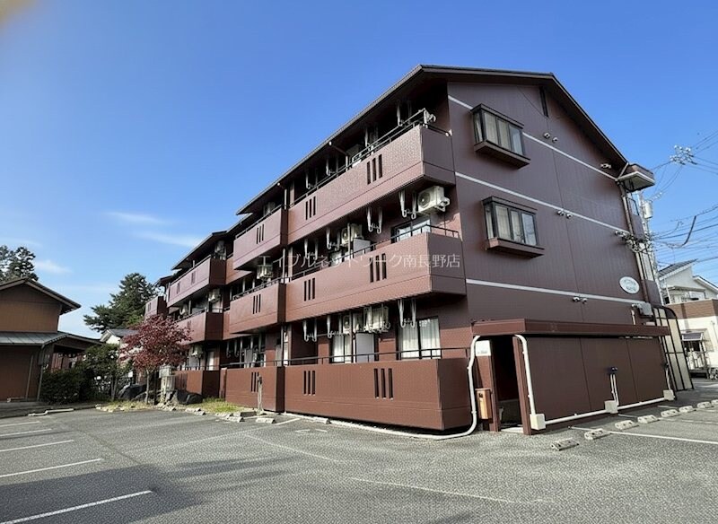 リビアン川中島の物件外観写真