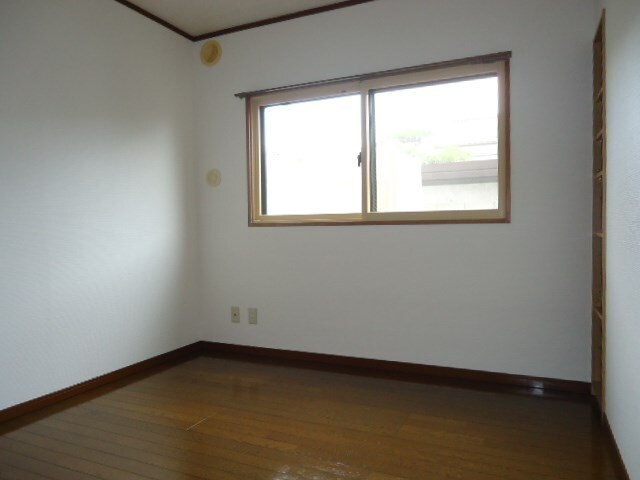 リビアン川中島の物件内観写真