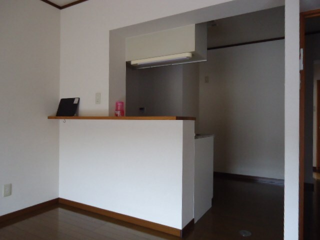 リビアン川中島の物件内観写真