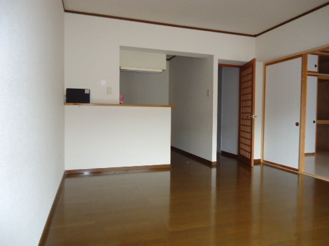 リビアン川中島の物件内観写真