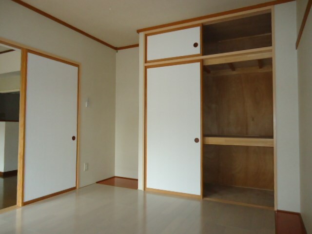 リビアン川中島の物件内観写真