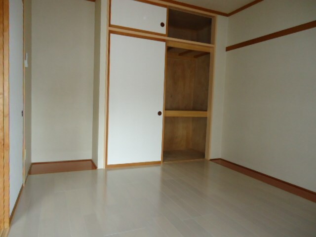 リビアン川中島の物件内観写真