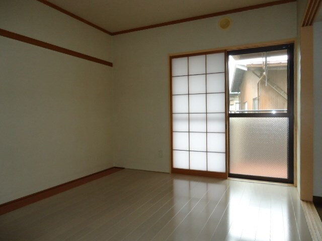 リビアン川中島の物件内観写真