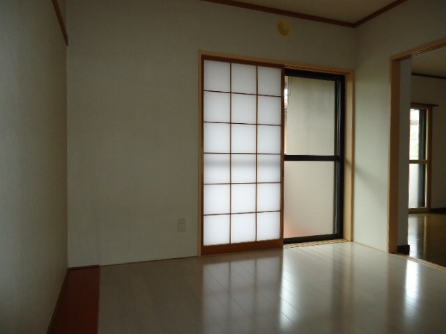 リビアン川中島の物件内観写真