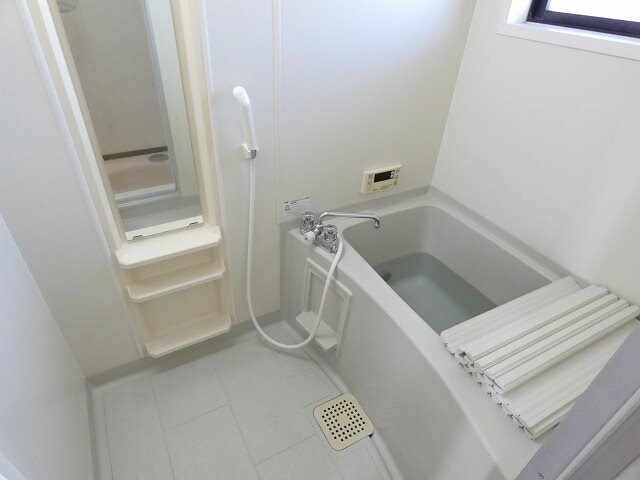 エスペランサ中條Ａ棟の物件内観写真