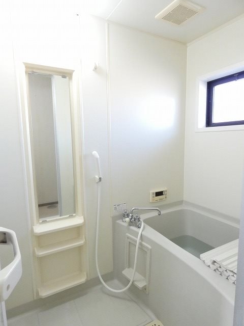 エスペランサ中條Ａ棟の物件内観写真