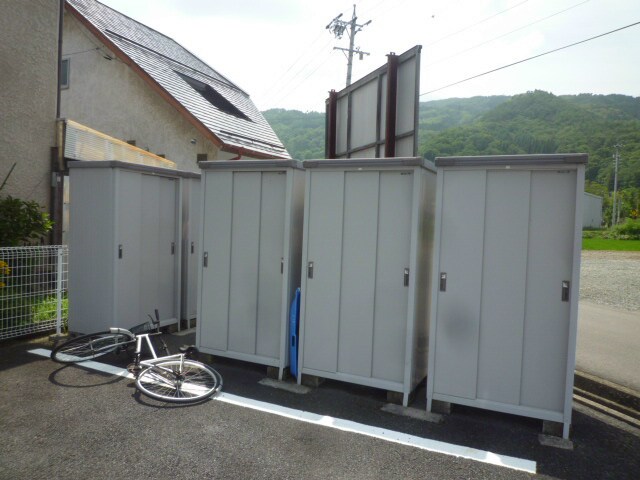 Limpiaメゾン・ド・リラの物件外観写真