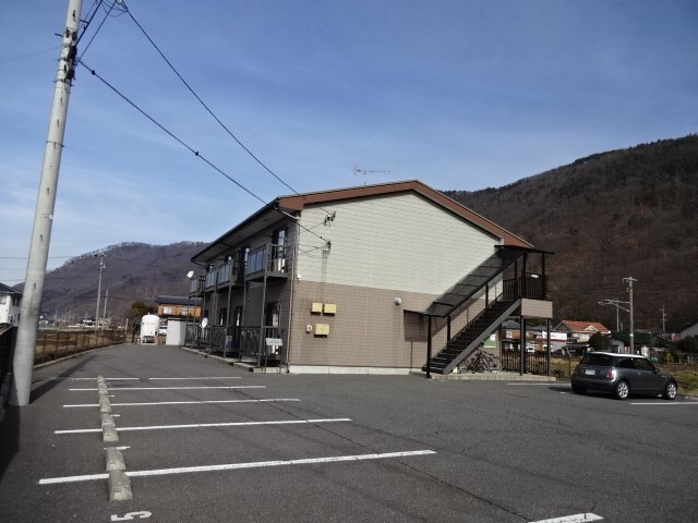 サープラス　ブライトの物件外観写真