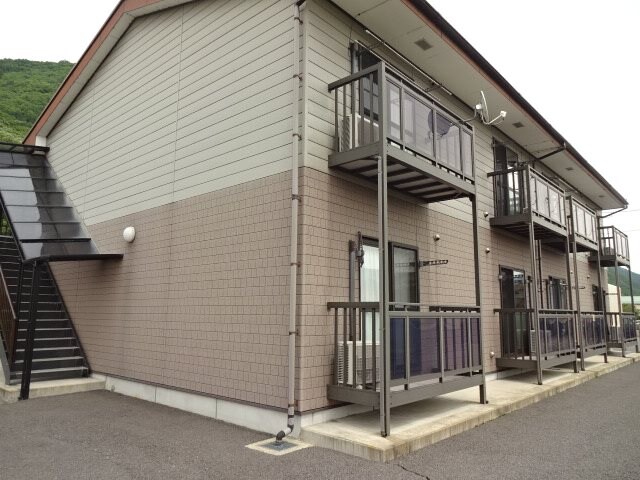 サープラス　ブライトの物件外観写真