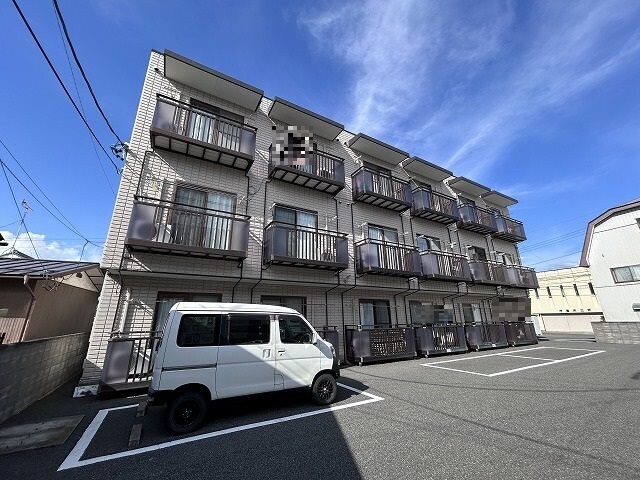 オリンピア原の物件外観写真