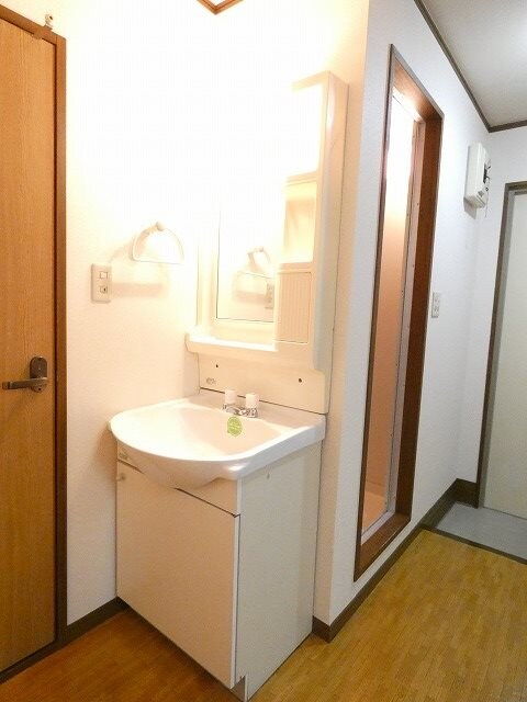 オリンピア原の物件内観写真