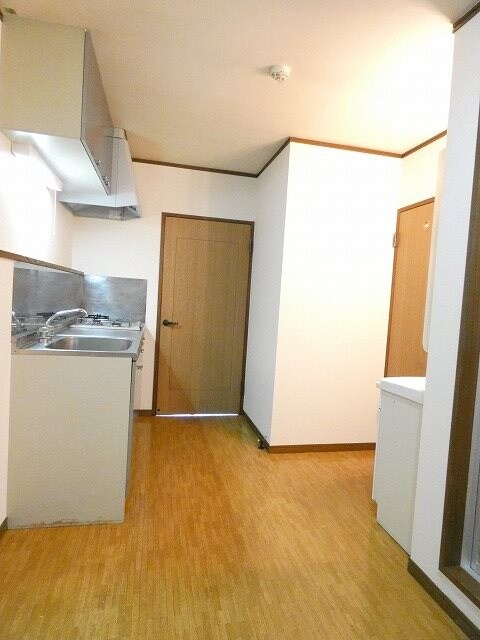 オリンピア原の物件内観写真