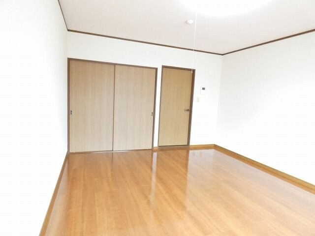 オリンピア原の物件内観写真