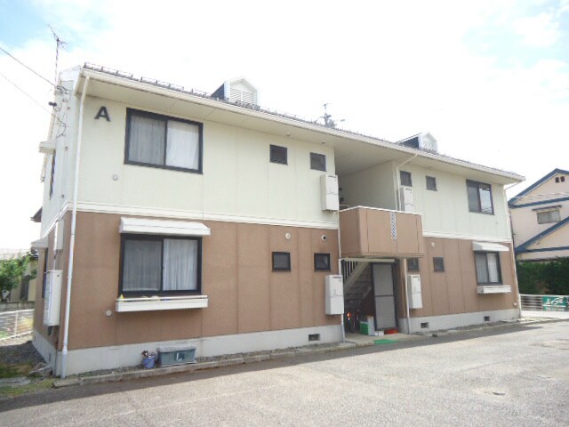 リベラルコートＡ棟の物件外観写真