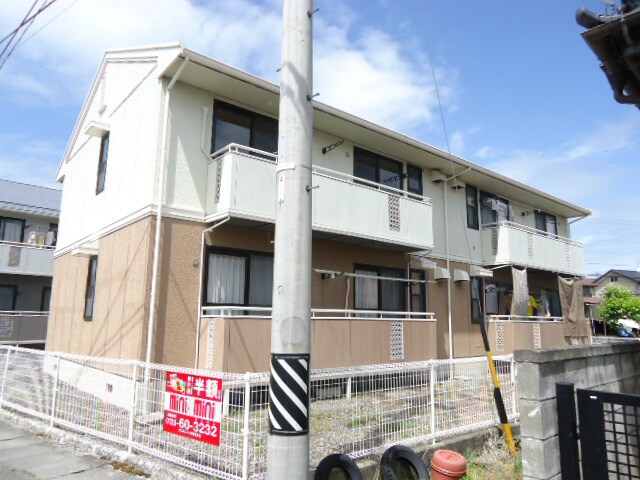 リベラルコートＡ棟の物件外観写真