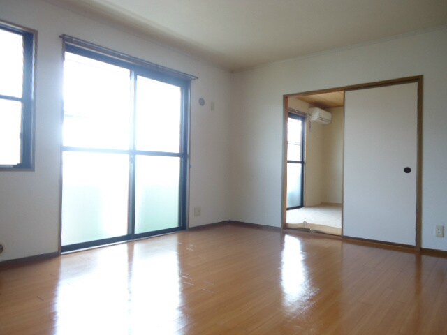 リベラルコートＡ棟の物件内観写真