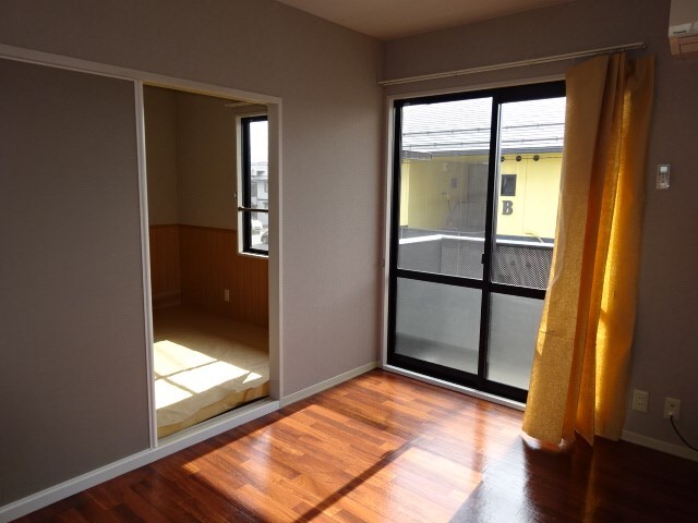 アベニューミキA棟の物件内観写真