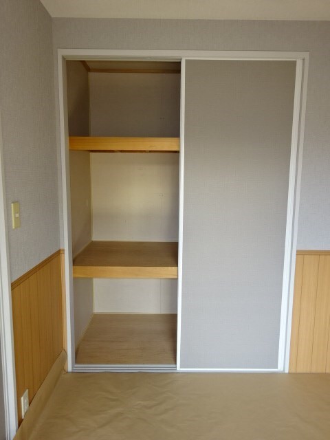 アベニューミキA棟の物件内観写真