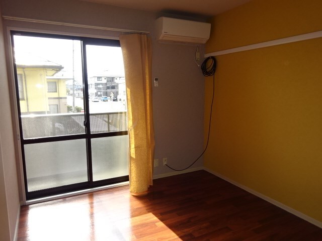 アベニューミキA棟の物件内観写真