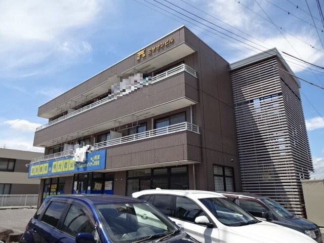 ミヤサンビルの物件外観写真