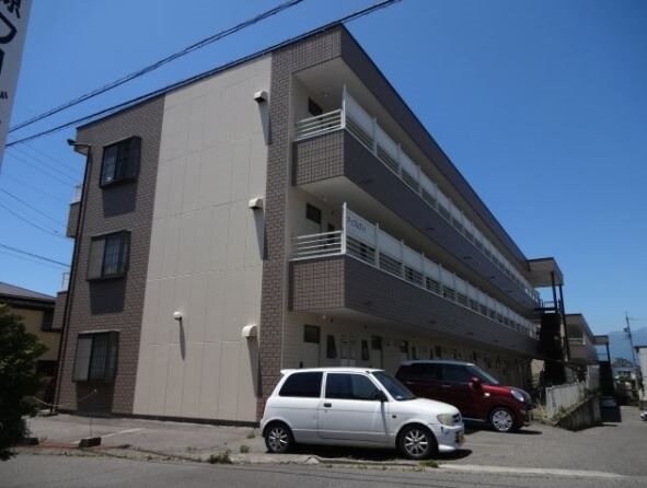 アップルズＨの物件外観写真