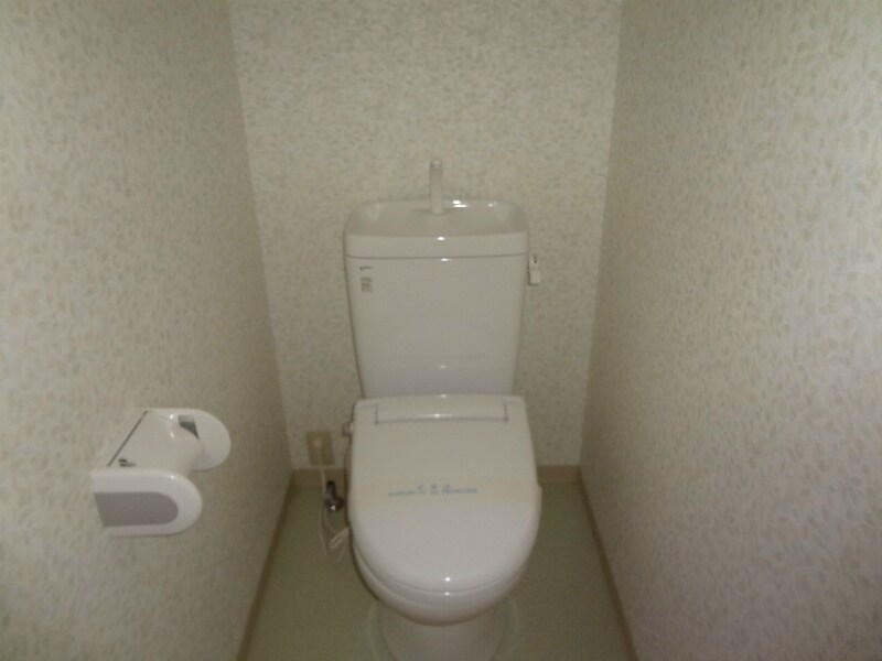 フローラルヒルズの物件内観写真