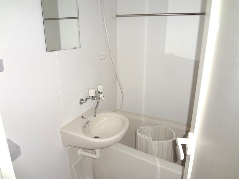 フローラルヒルズの物件内観写真