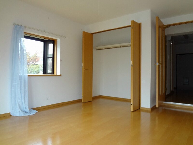 フローラルヒルズの物件内観写真