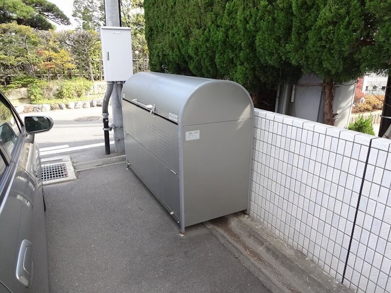 フローラルヒルズの物件内観写真