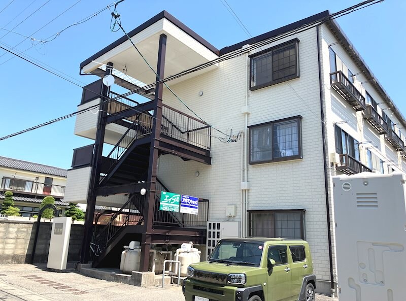 レジデンス北深志の物件外観写真