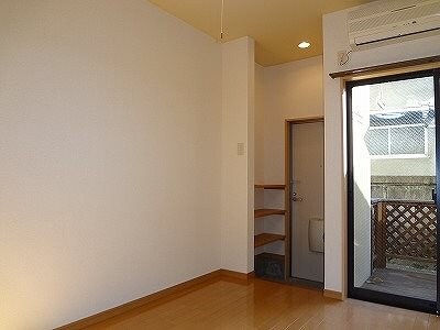 アーバンハウス深志の物件内観写真