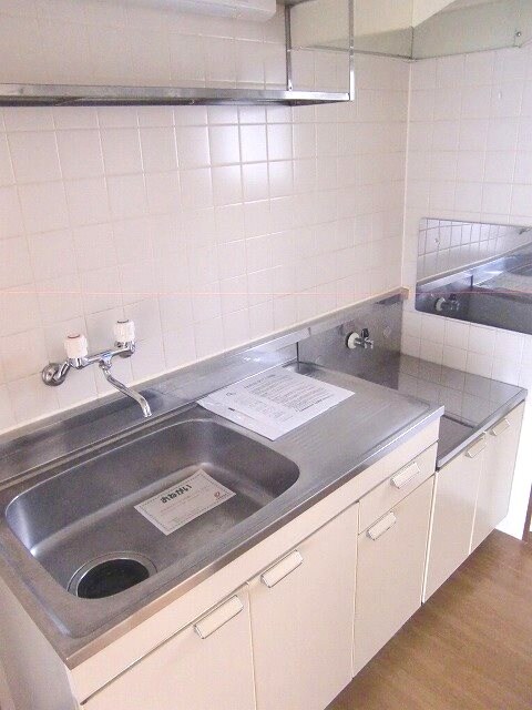 エルディム花水木東棟の物件内観写真